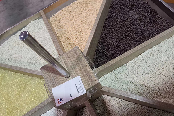 不同的季节使用热熔胶有哪些区别