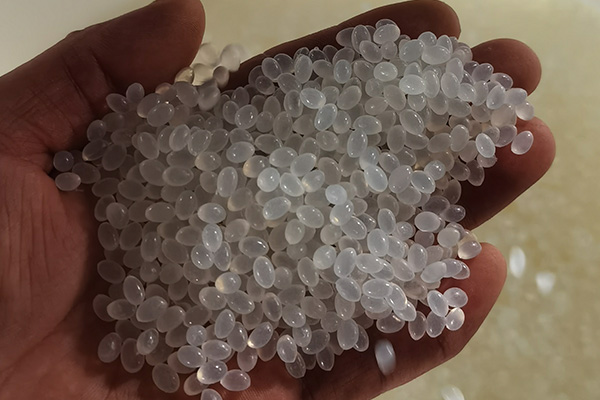 热熔胶厂家浅谈产品的制作工艺